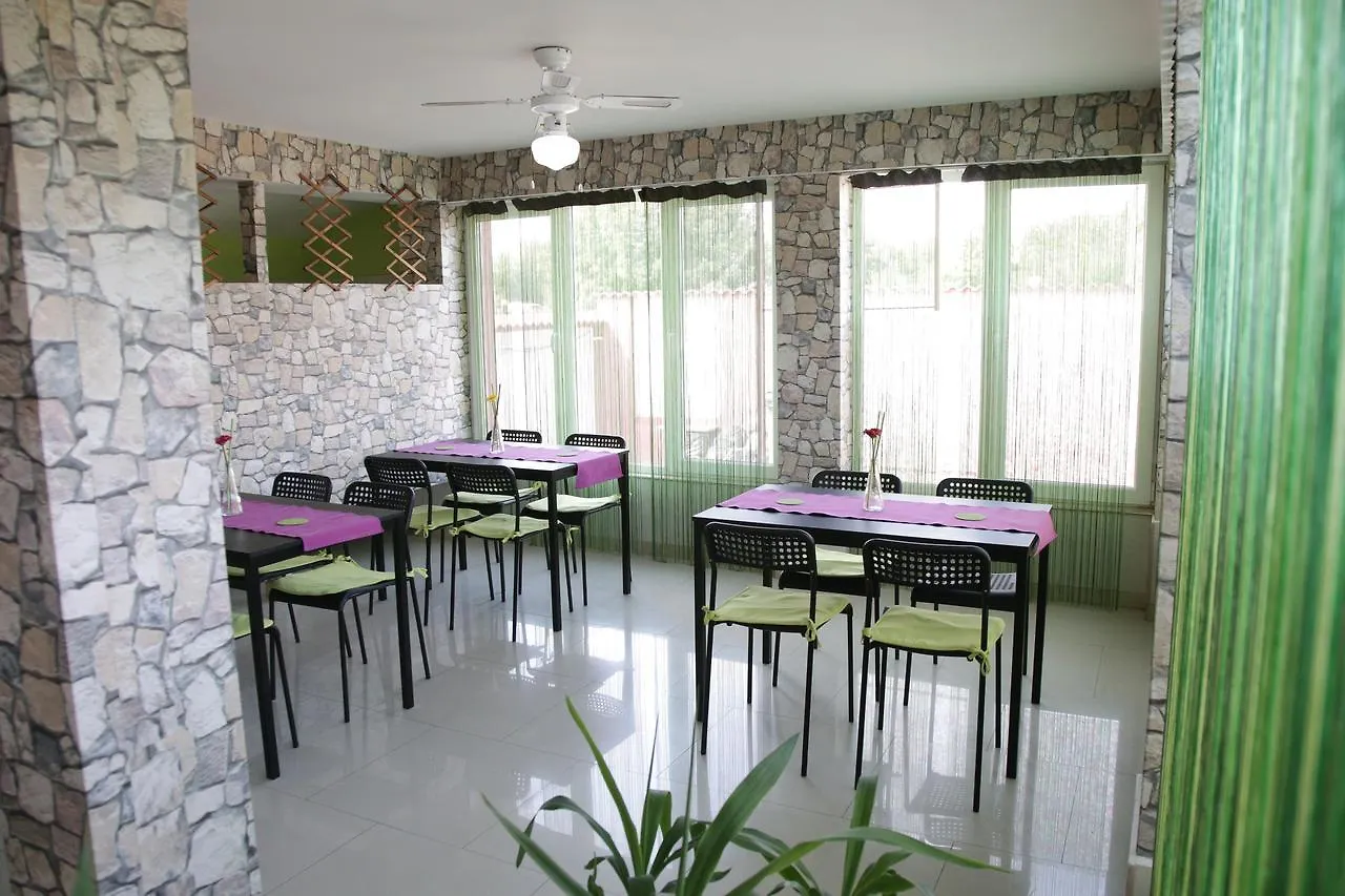 City Comfort Villa Bucharest 3*,
