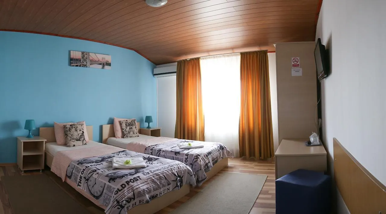 City Comfort Villa Bucharest 3*,